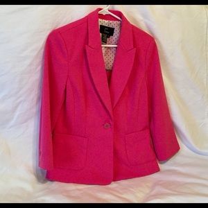Cute hot pink blazer, 3/4 length sleeves